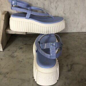 SAM EDELMAN Circus NY Elana Platform Thong Sandal Periwinkle 9.5B